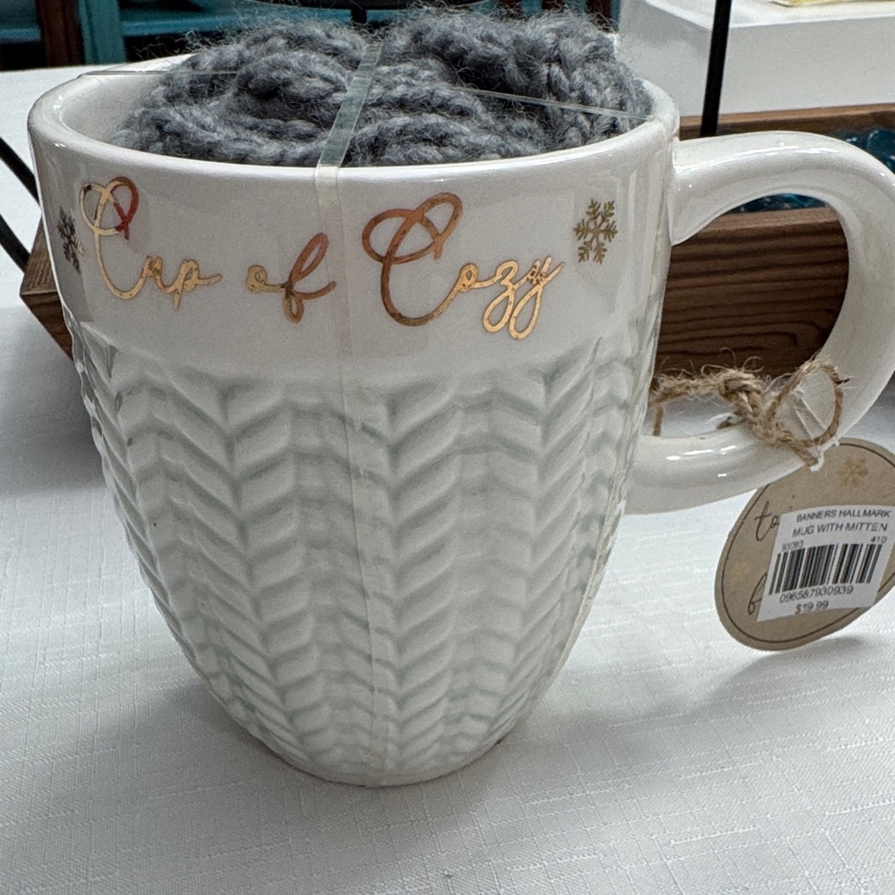 Hallmark White and Gold Mug with mitten
